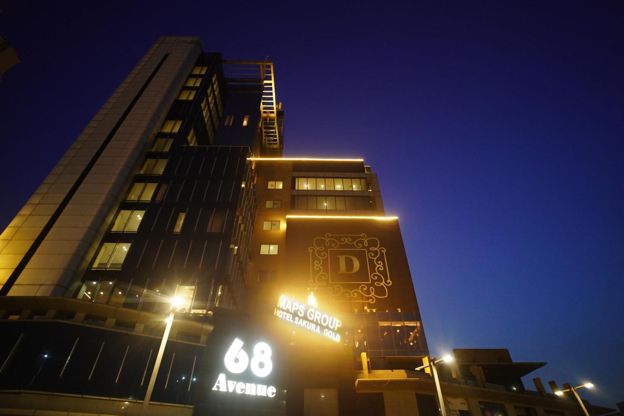 Hotel Sakura Gold Ґурґаон Екстер'єр фото