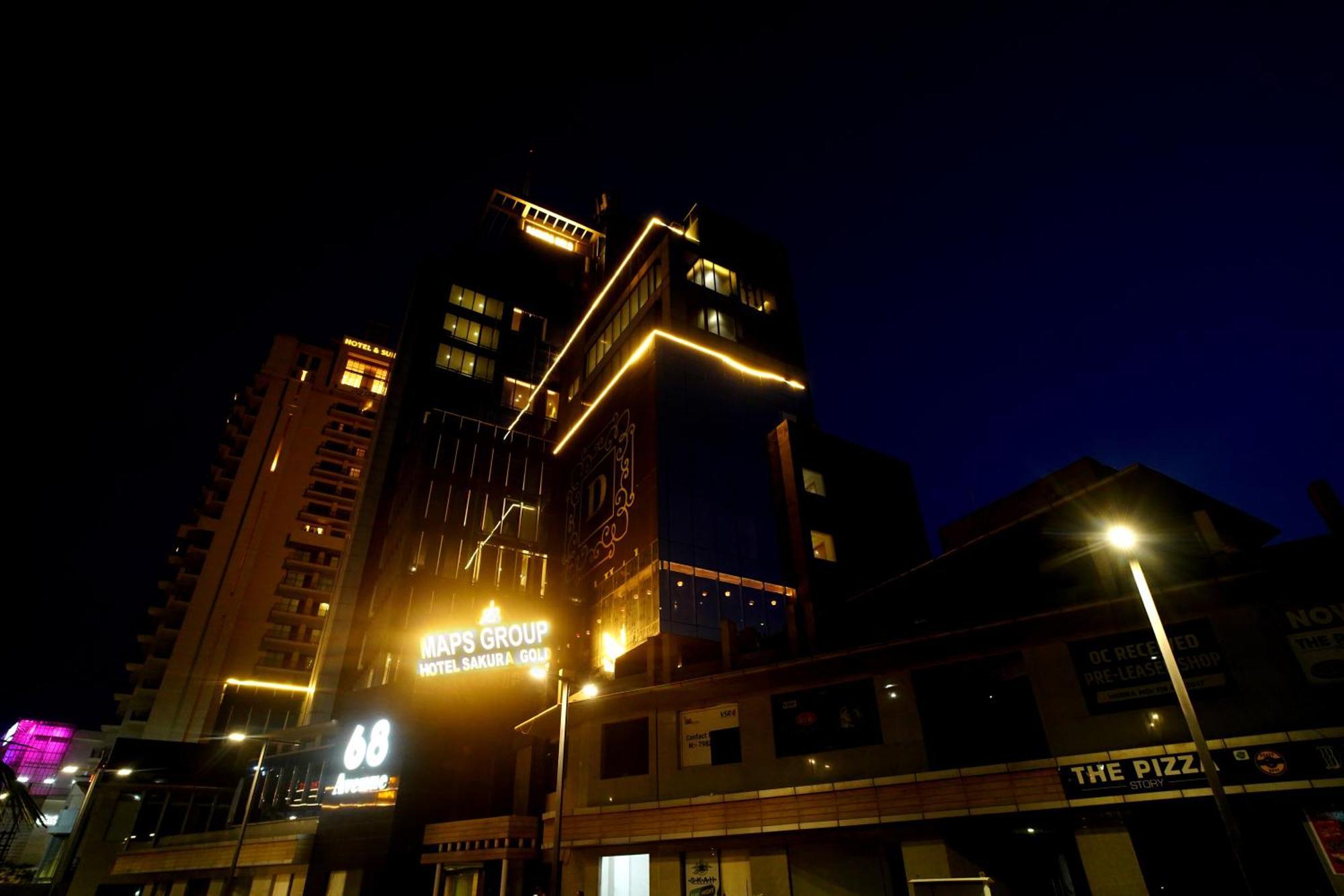 Hotel Sakura Gold Ґурґаон Екстер'єр фото
