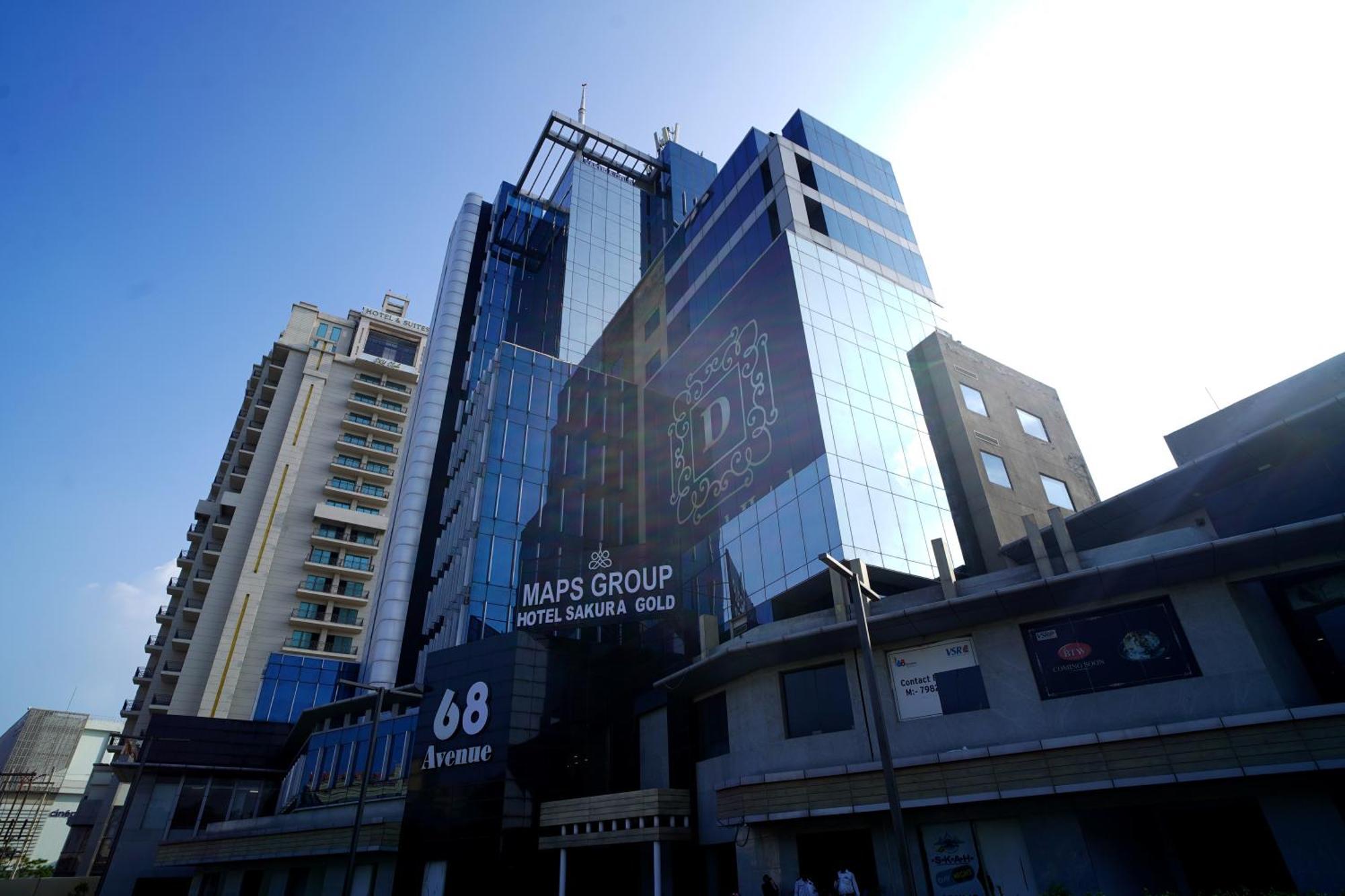 Hotel Sakura Gold Ґурґаон Екстер'єр фото